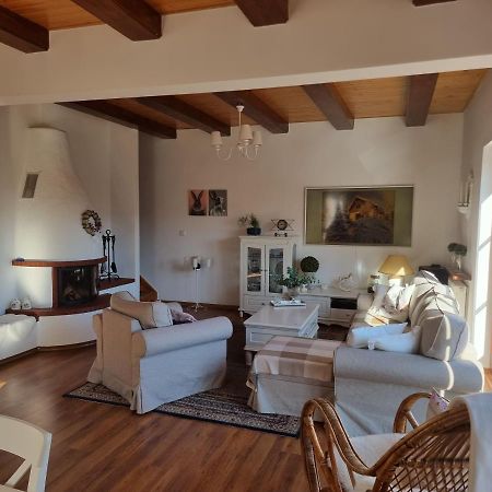 Naszjestwasz Villa Gorki Male  Ngoại thất bức ảnh